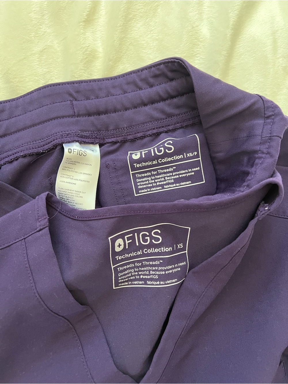 Women's Figs Scrubs - Picture 4 of 4